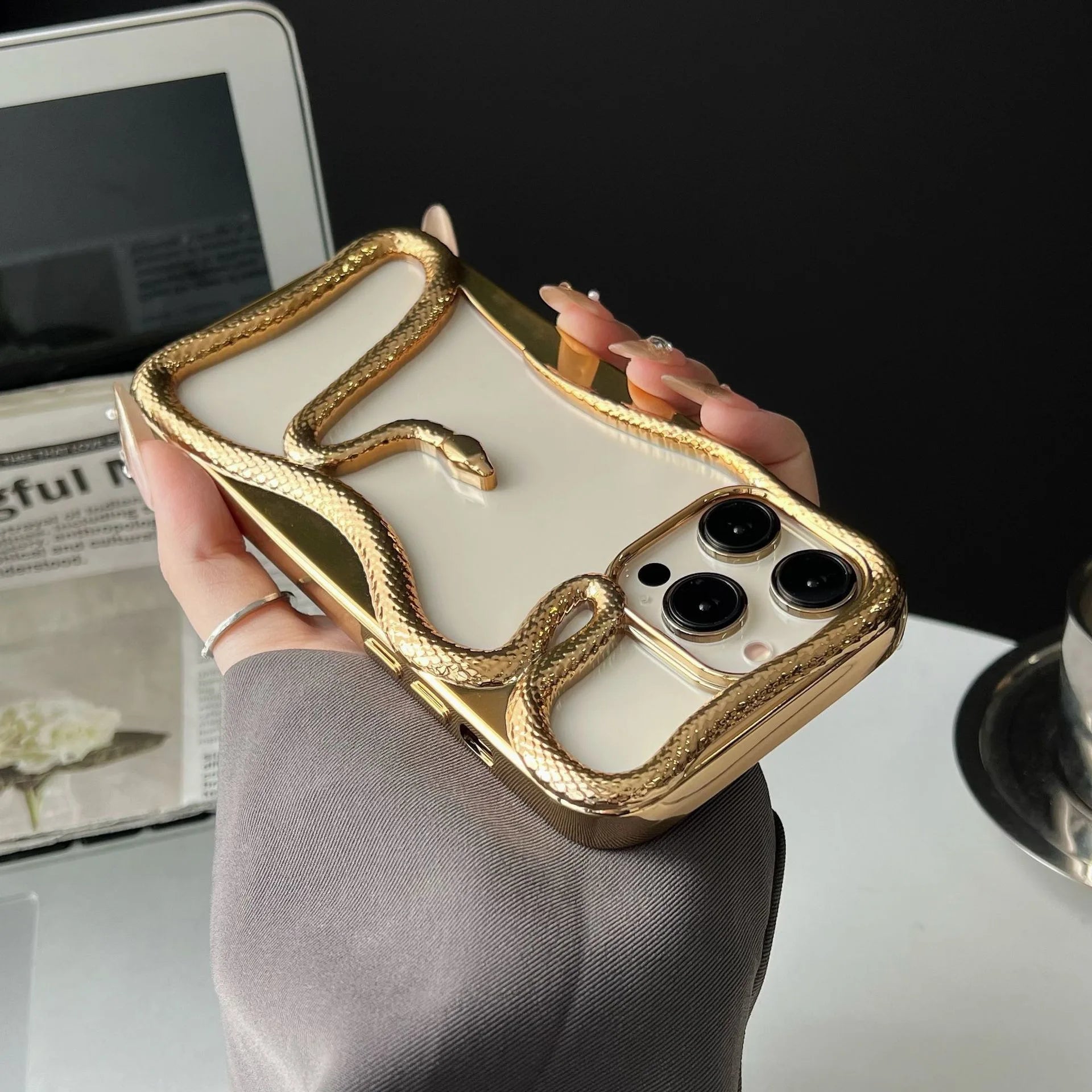 Cool 3D Snake Hollow Phone Case - Caseably